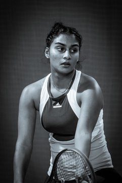 Ausschnitte 3081 - RL Frauen THC von Horn und Hamm - DTV Hannover